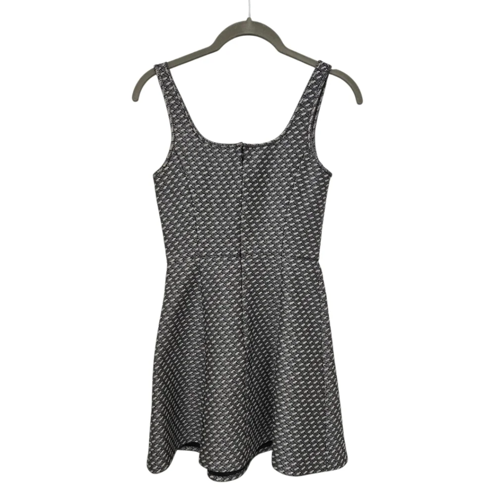 Theory Trekana Circuit Knit Fit And Flare Sleeveless Gray Mini Dress Size 0 EUC